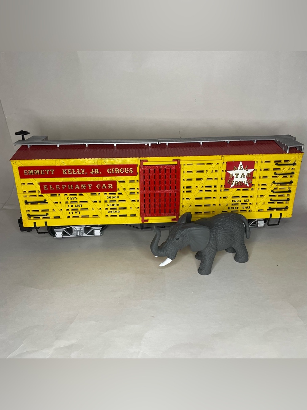Bachman 90020 G Scale Emmett Kelly Jr. All Star Circus Elephant Cart + Figure